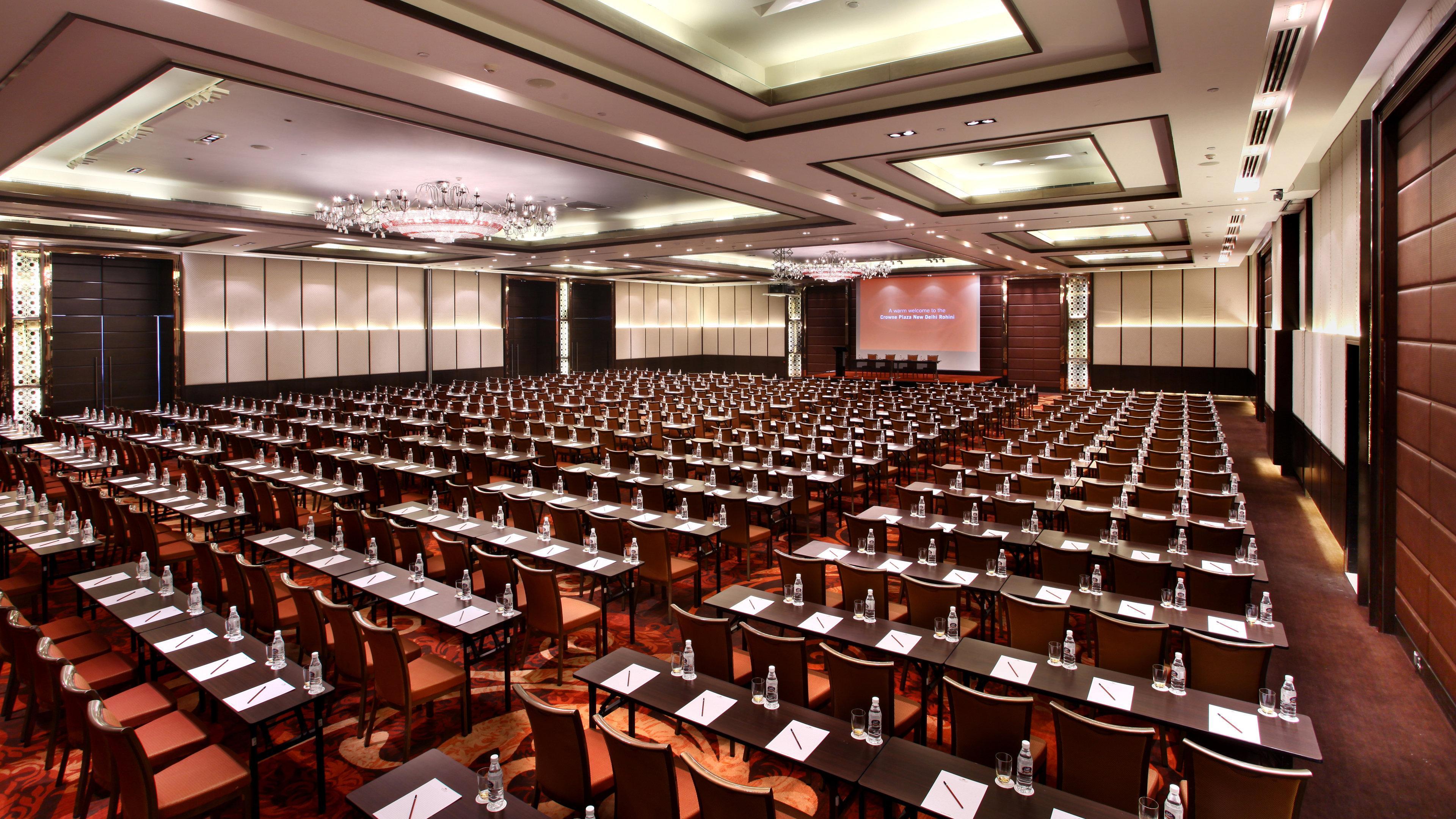 Crowne Plaza New Delhi Rohini By Ihg Hotel Exterior foto