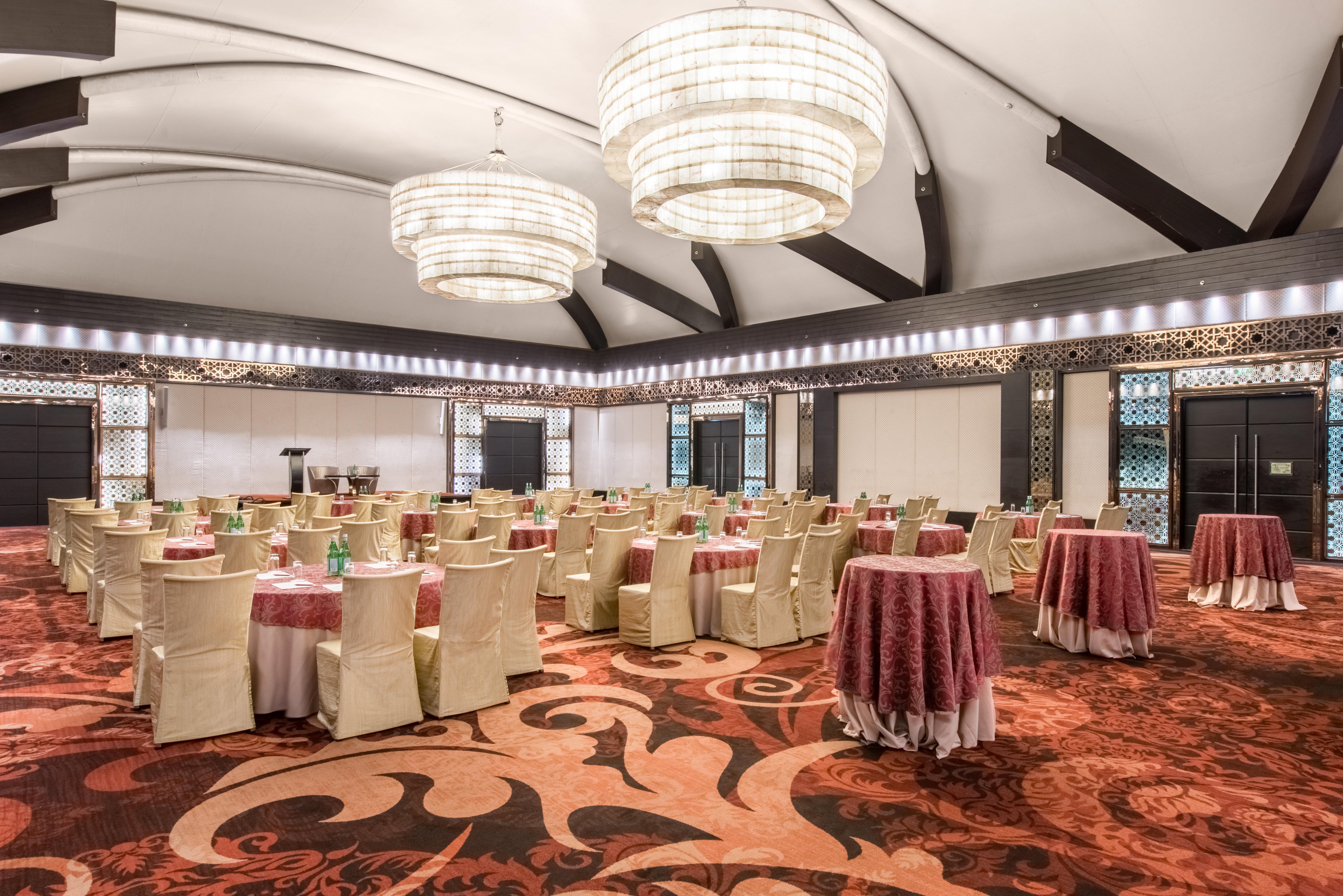Crowne Plaza New Delhi Rohini By Ihg Hotel Exterior foto